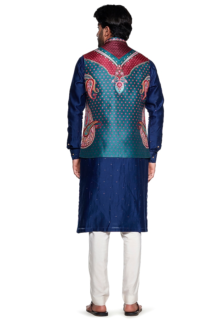 Maroon & Blue Dupion Paisley Bundi Jacket by Siddhartha Bansal Men at Pernia's Pop Up Shop