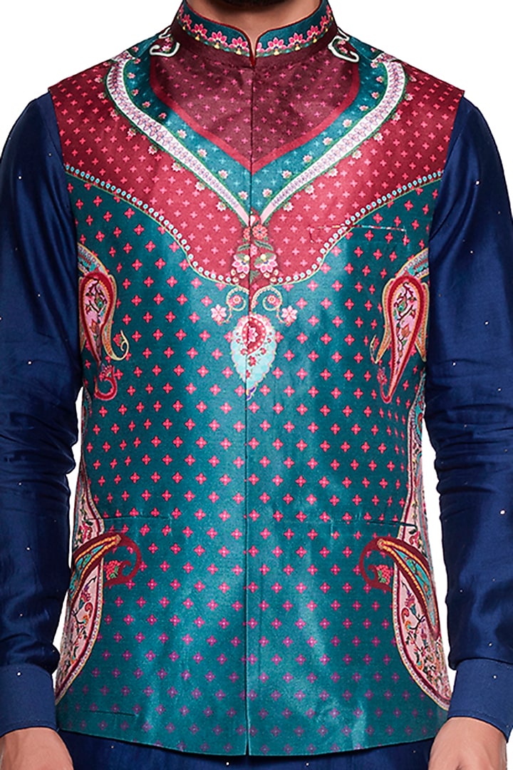 Maroon & Blue Dupion Paisley Bundi Jacket by Siddhartha Bansal Men at Pernia's Pop Up Shop
