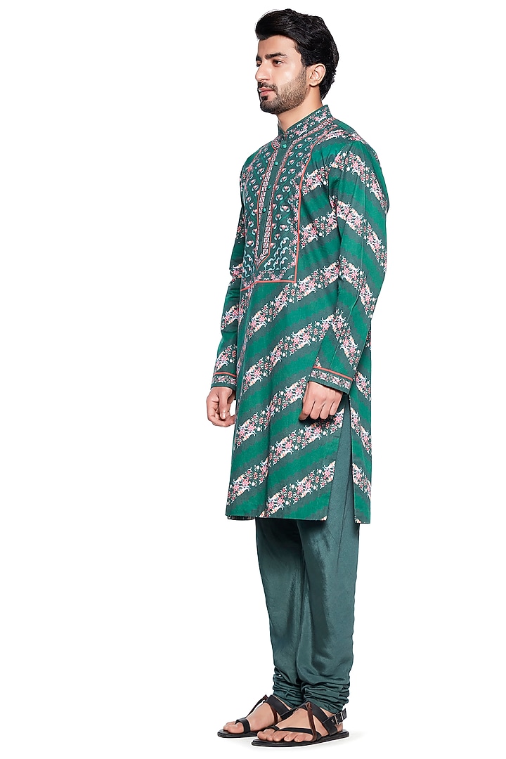 Green Cotton Satin Kurta Set by Siddhartha Bansal Men at Pernia's Pop Up Shop