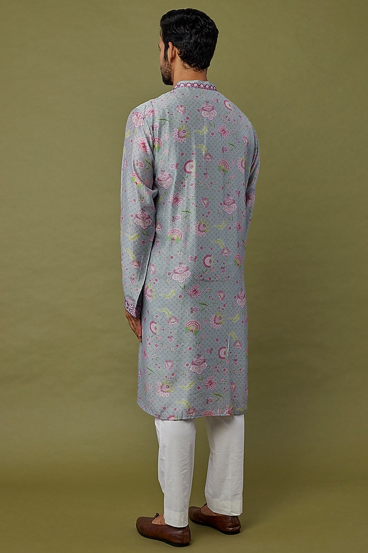 Grey Digital Printed Kurta Set by Siddhartha Bansal Men at Pernia's Pop Up Shop