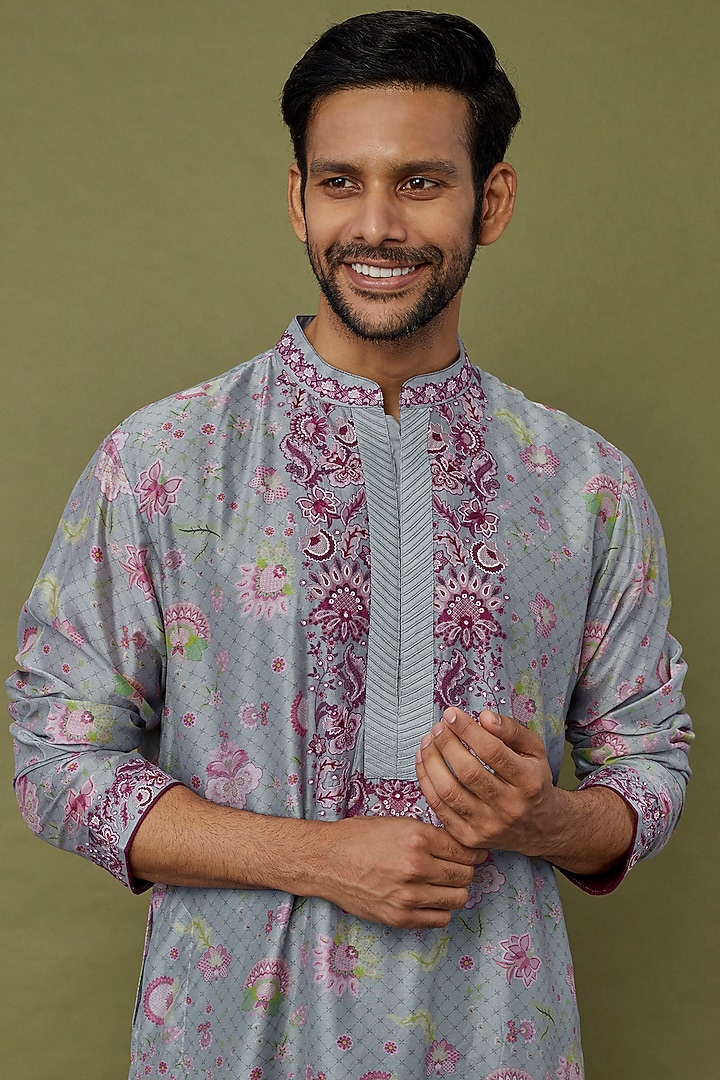 Grey Digital Printed Kurta Set by Siddhartha Bansal Men at Pernia's Pop Up Shop
