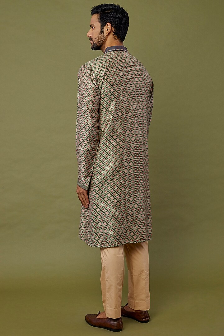 Grey Cotton Chanderi Kurta Set by Siddhartha Bansal Men at Pernia's Pop Up Shop