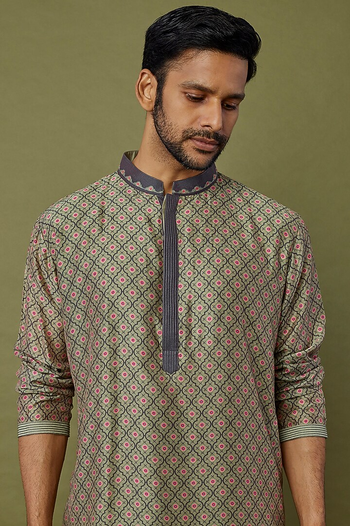 Grey Cotton Chanderi Kurta Set by Siddhartha Bansal Men at Pernia's Pop Up Shop