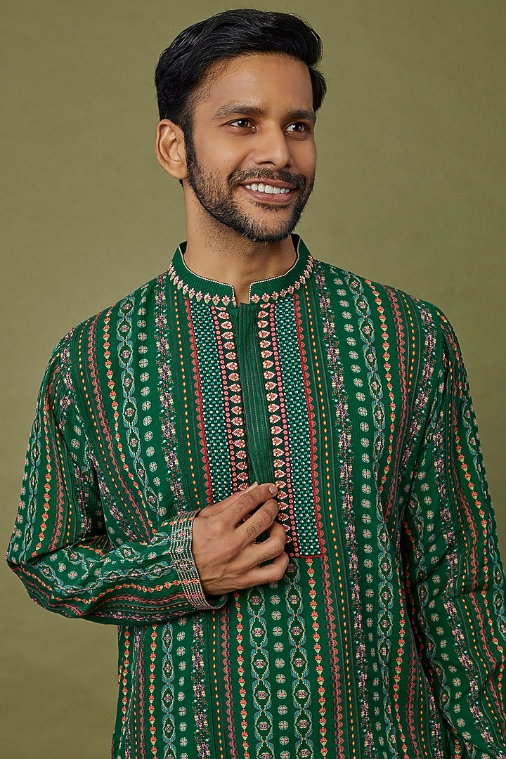 Emerald Green Viscose Stripe Digital Printed Kurta Set by Siddhartha Bansal Men at Pernia's Pop Up Shop