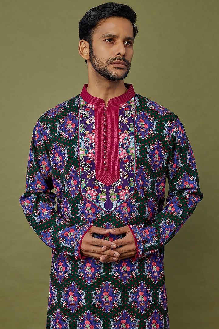 Purple Digital Printed Kurta Set by Siddhartha Bansal Men at Pernia's Pop Up Shop