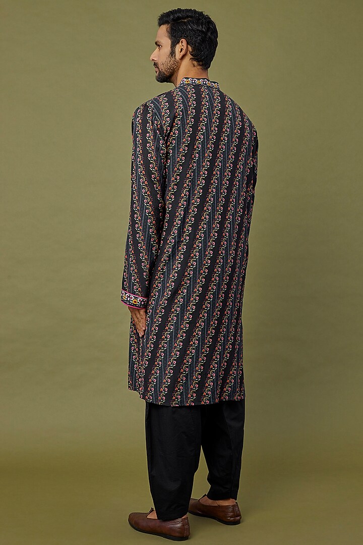 Charcoal Blue Digital Printed Kurta Set by Siddhartha Bansal Men at Pernia's Pop Up Shop