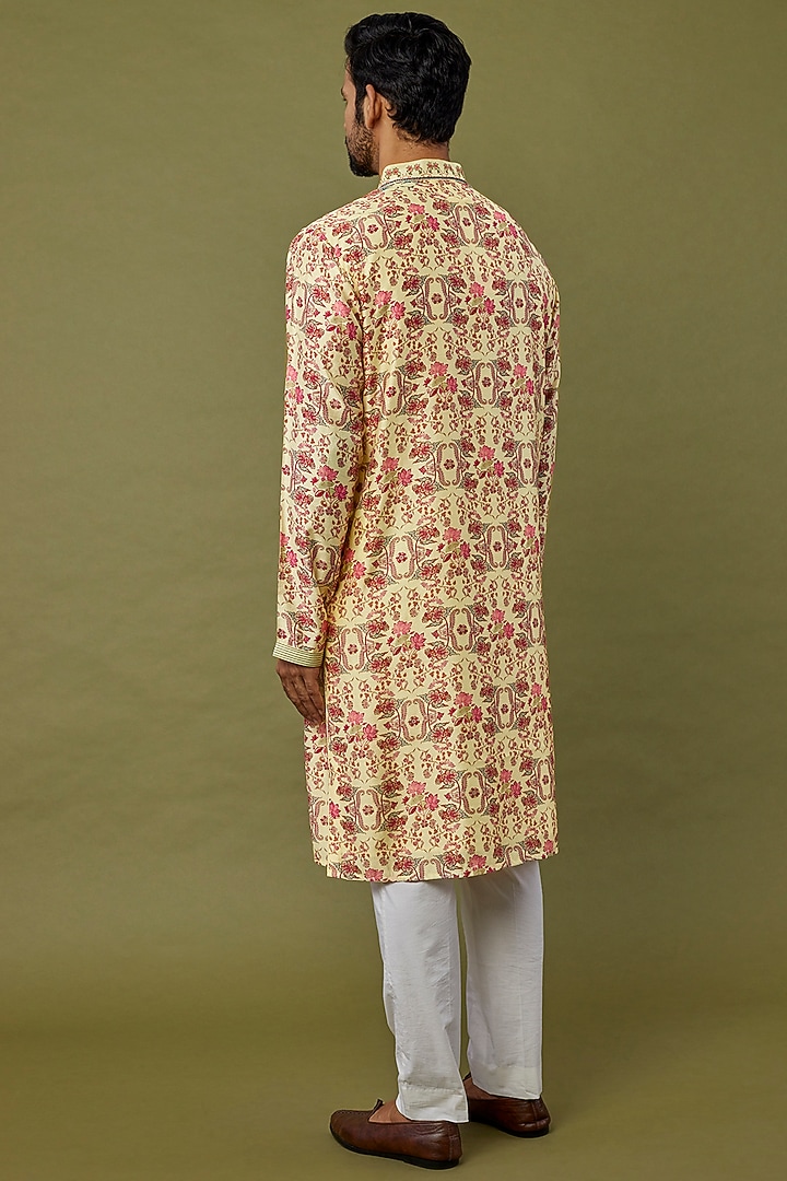 Yellow Cotton Chanderi Printed & Embroidered Kurta Set by Siddhartha Bansal Men at Pernia's Pop Up Shop