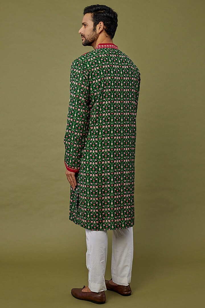 Emerald Green Viscose Stripe Digital Printed & Embroidered Kurta Set by Siddhartha Bansal Men at Pernia's Pop Up Shop