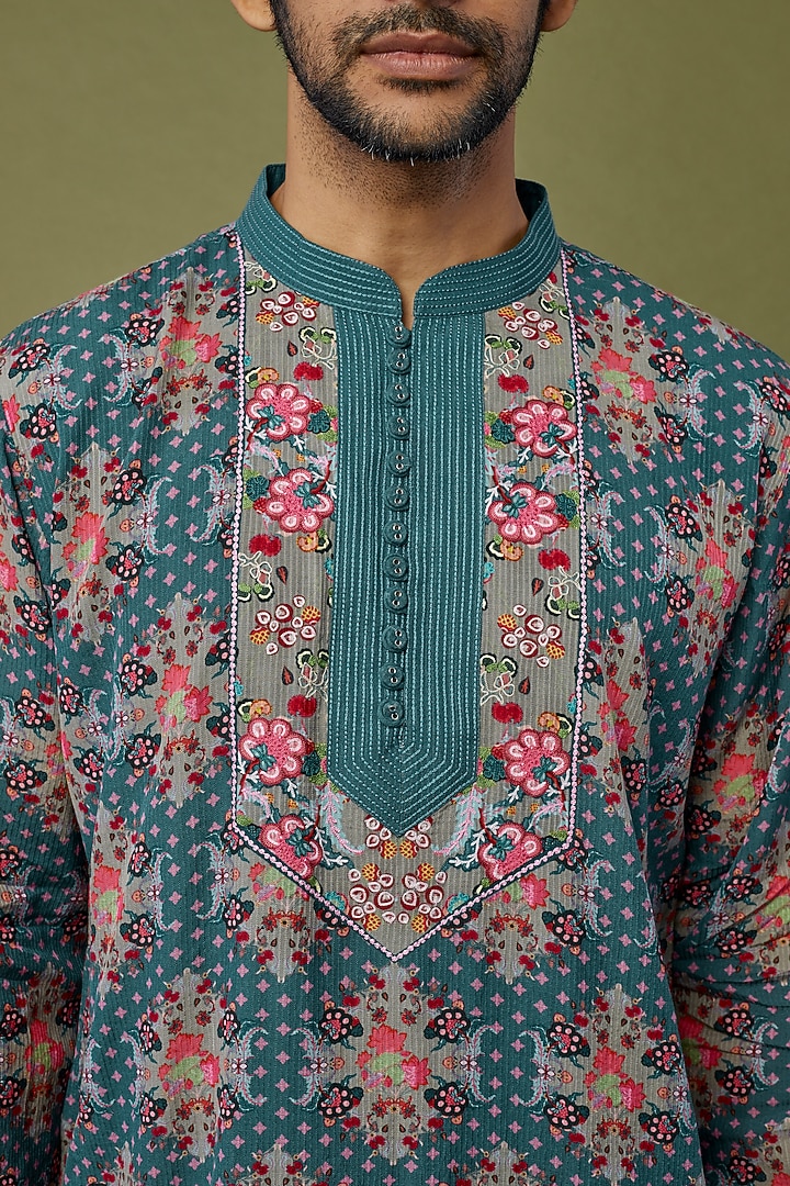 Blue & Grey Printed Kurta Set by Siddhartha Bansal Men at Pernia's Pop Up Shop