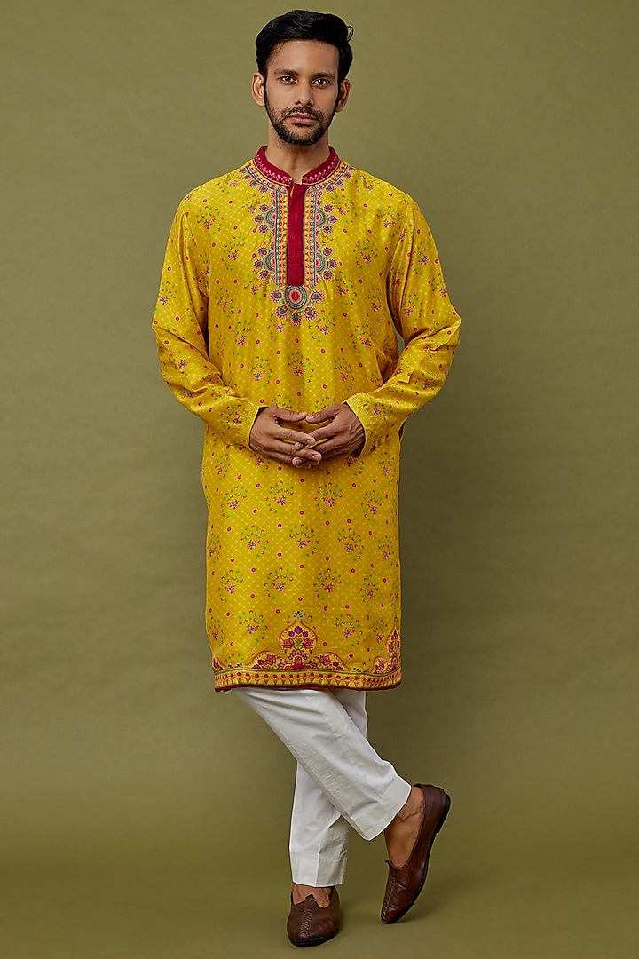 Yellow Embroidered Kurta Set by Siddhartha Bansal Men