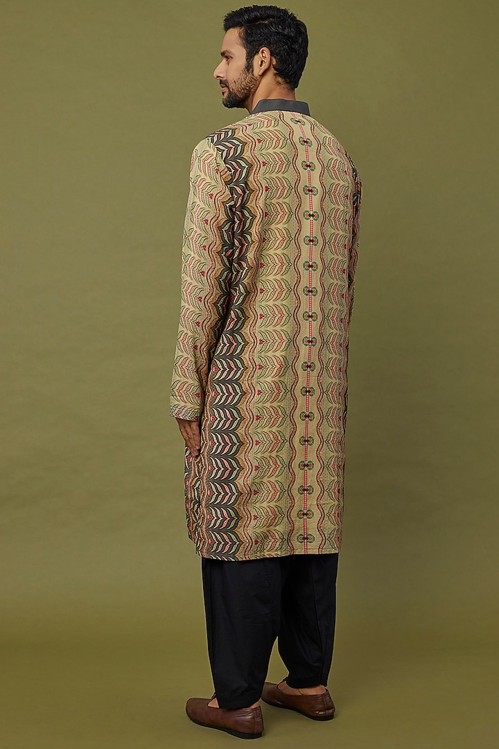 Beige Viscose Stripe Digital Printed Kurta Set by Siddhartha Bansal Men at Pernia's Pop Up Shop
