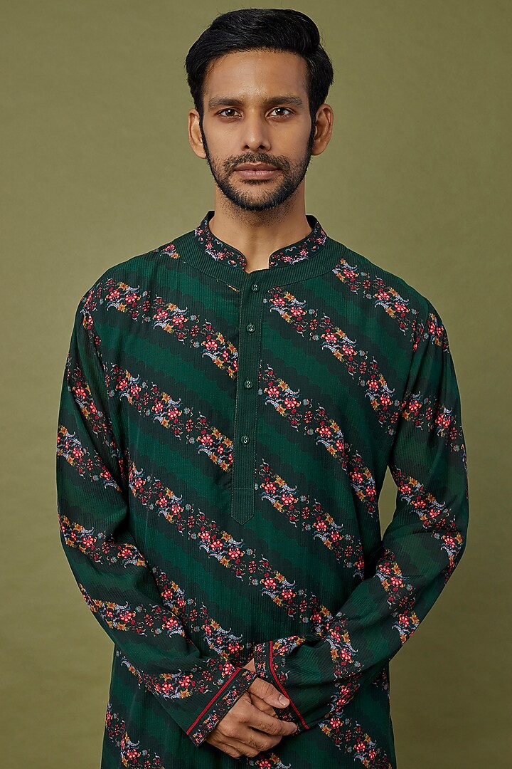 Emerald Green Viscose Stripe Digital Printed Kurta Set by Siddhartha Bansal Men at Pernia's Pop Up Shop
