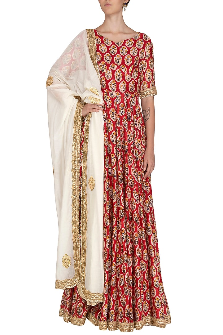 Red Embroidered & Printed Wedding Anarkali Set by Shalini Dokania at Pernia's Pop Up Shop