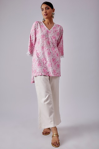 Pink Cotton Printed Hakoba Kurta Set by Shalini Dokania
