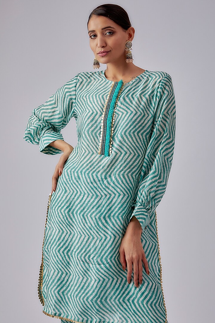 Blue Silk Muslin Printed & Embroidered Kurta Set by Shalini Dokania at Pernia's Pop Up Shop