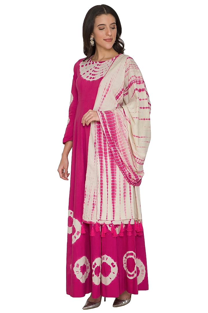 Fuchsia Tie-Dye Party Wear Anarkali With Dupatta by Shalini Dokania at Pernia's Pop Up Shop