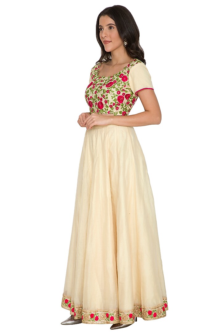 Beige Embroidered Blouse With Skirt by Shalini Dokania at Pernia's Pop Up Shop