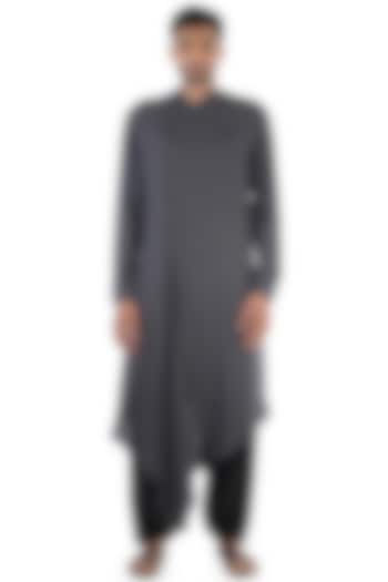 Grey Draped Kurta by Sadan Pande Men at Pernia's Pop Up Shop