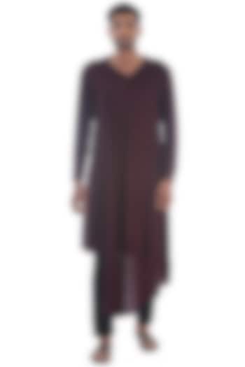 Wine Draped Pintucked Kurta by Sadan Pande Men at Pernia's Pop Up Shop