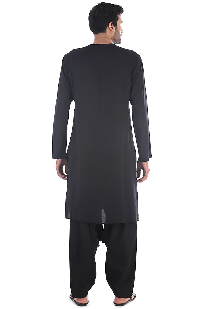 Black Cowl Draped Kurta by Sadan Pande Men at Pernia's Pop Up Shop