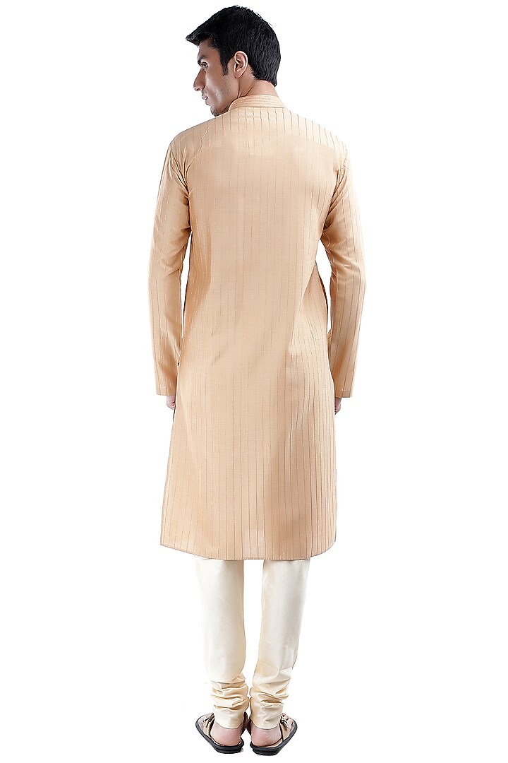 Peach Embroidered Kurta Set by Sadan Pande Men at Pernia's Pop Up Shop