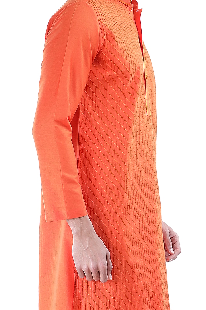 Red Embroidered Kurta Set by Sadan Pande Men at Pernia's Pop Up Shop