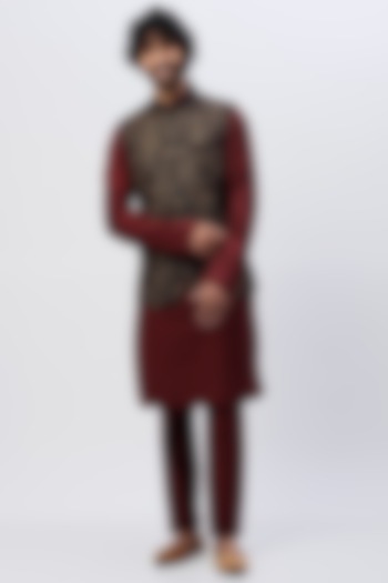 Dark Brown Embroidered Bundi Jacket With Kurta Set by SHIRRIN DESIGN CO. MEN