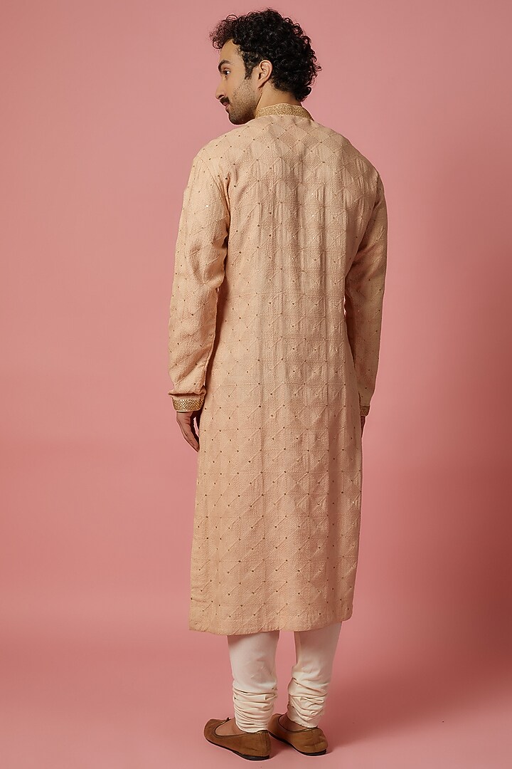 Salmon Pink Silk Thread Embroidered Kurta Set by SHIRRIN DESIGN CO. MEN at Pernia's Pop Up Shop