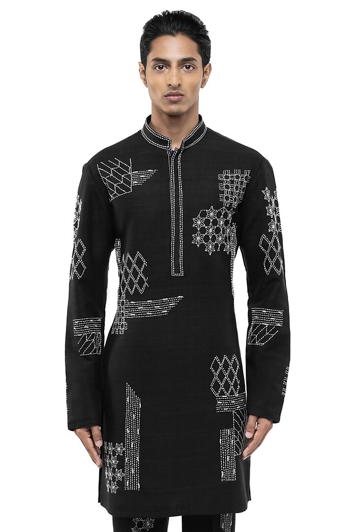 Black & White Linen Thread Embroidered Kurta Set by SDS by KUSHAL SHAH at Pernia's Pop Up Shop
