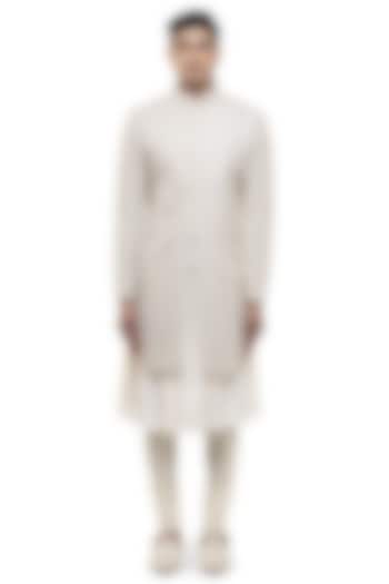 Champagne Silk Thread Work Groom Sherwani Set by SDS by KUSHAL SHAH at Pernia's Pop Up Shop