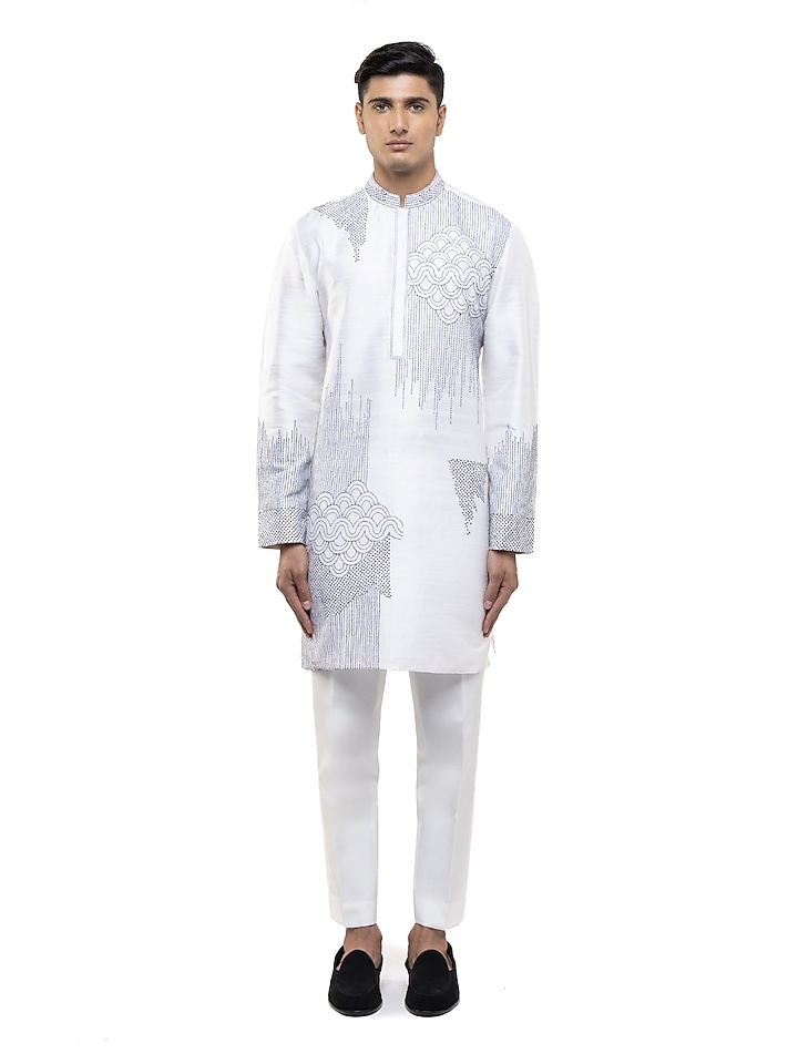 White Silk Thread Embroidered Kurta Set by SDS by KUSHAL SHAH at Pernia's Pop Up Shop