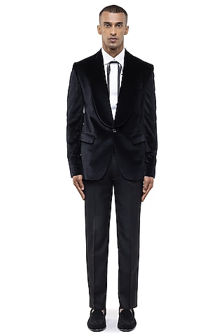 Black Suiting Tuxedo Set by SDS by KUSHAL SHAH