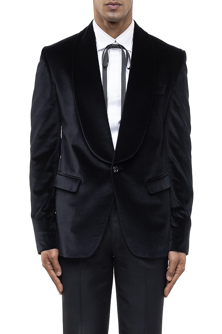 Black Suiting Tuxedo Set by SDS by KUSHAL SHAH at Pernia's Pop Up Shop