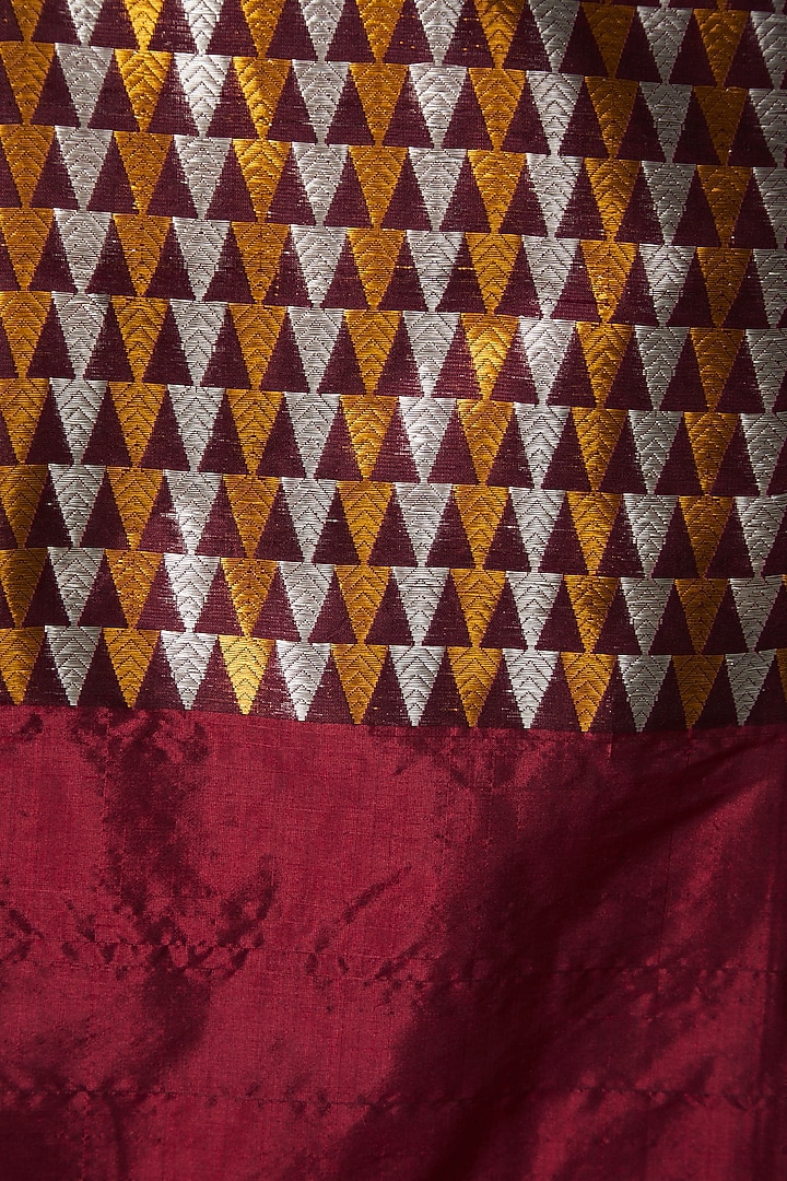 Wine Wedding Saree Set With Multi Colored Thread Detailing by Sanjukta Dutta at Pernia's Pop Up Shop