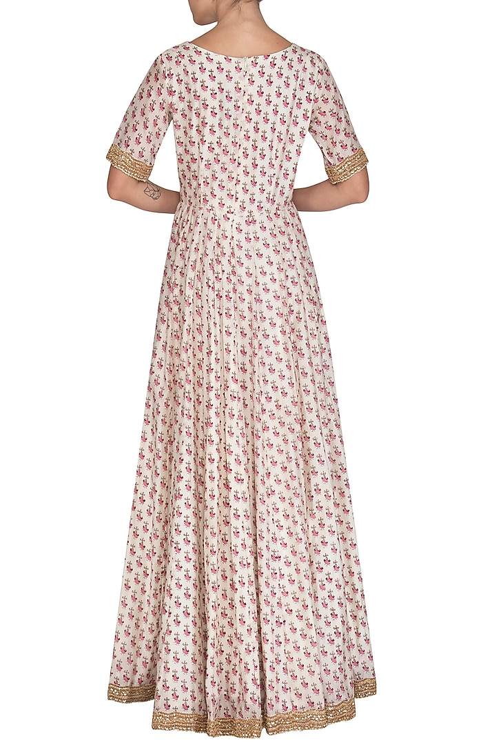 Off White Printed & Embroidered Wedding Anarkali Set by Shalini Dokania at Pernia's Pop Up Shop