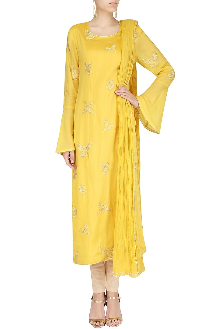 Yellow spunsilk embroidered kurta and dupatta available only at Pernia's Pop Up Shop.