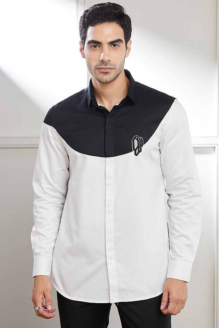 White & Black Cotton Color-Blocked Shirt by SEVENDC MEN