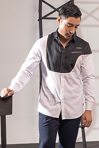 Black & White Cotton Color Blocked Shirt by SEVENDC MEN