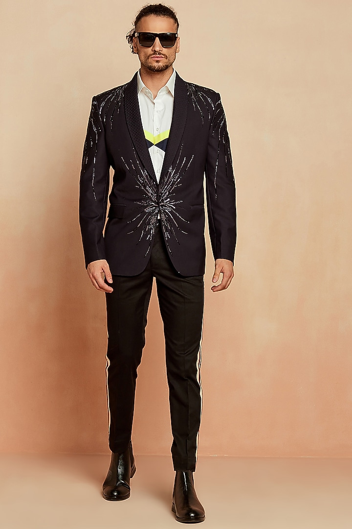 Black Embroidered Blazer Set by SEVENDC MEN at Pernia's Pop Up Shop