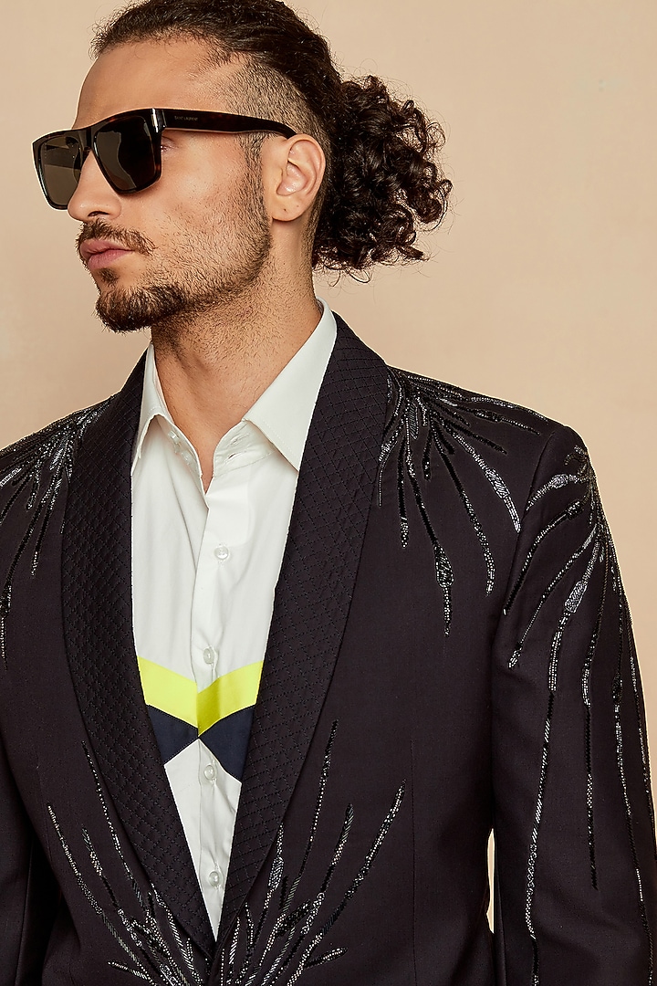 Black Embroidered Blazer Set by SEVENDC MEN at Pernia's Pop Up Shop