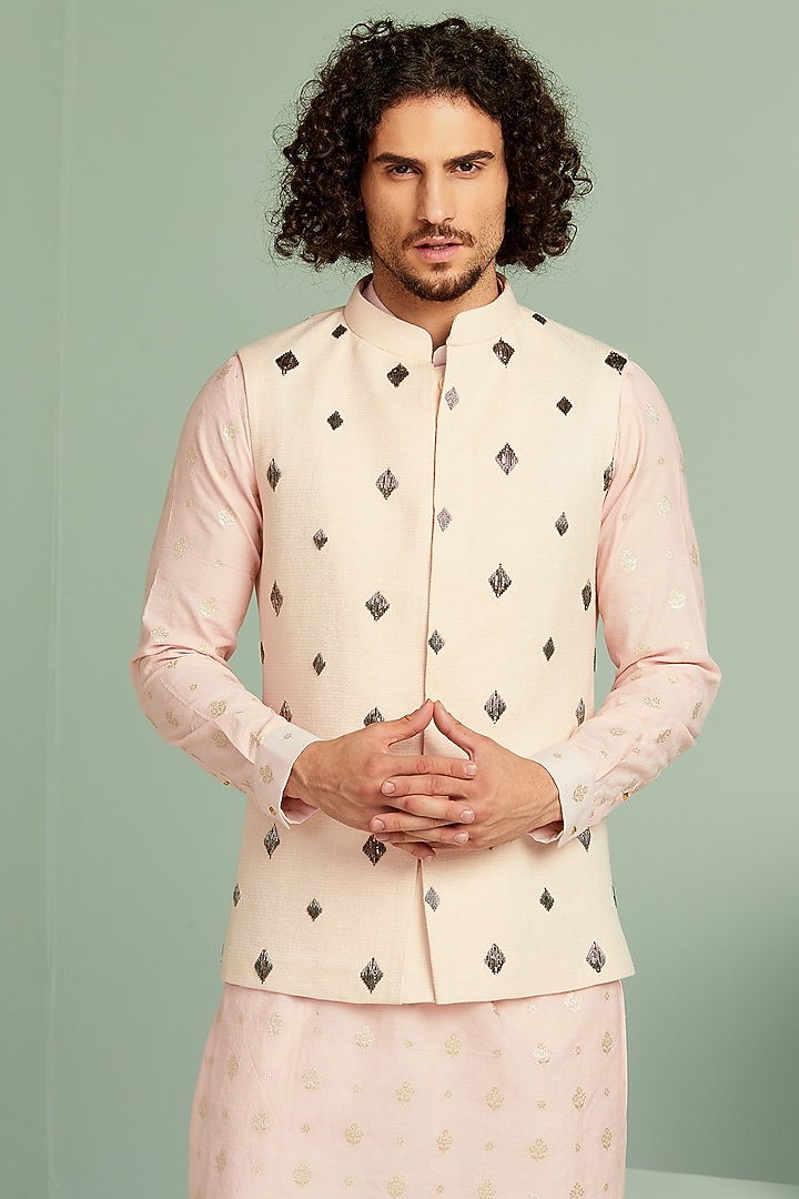 Pink Silk Embroidered Bundi Jacket by SEVENDC MEN at Pernia's Pop Up Shop