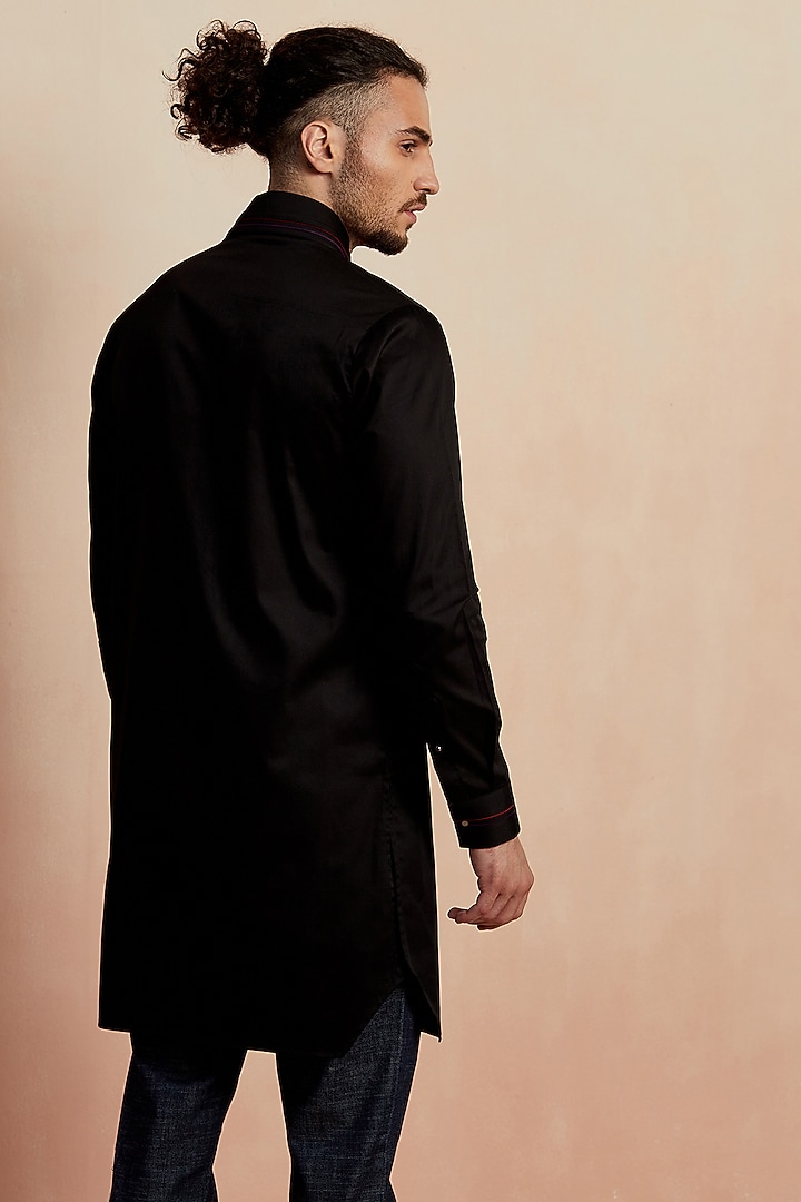 Black Cotton Hand Embroidered Kurta by SEVENDC MEN at Pernia's Pop Up Shop
