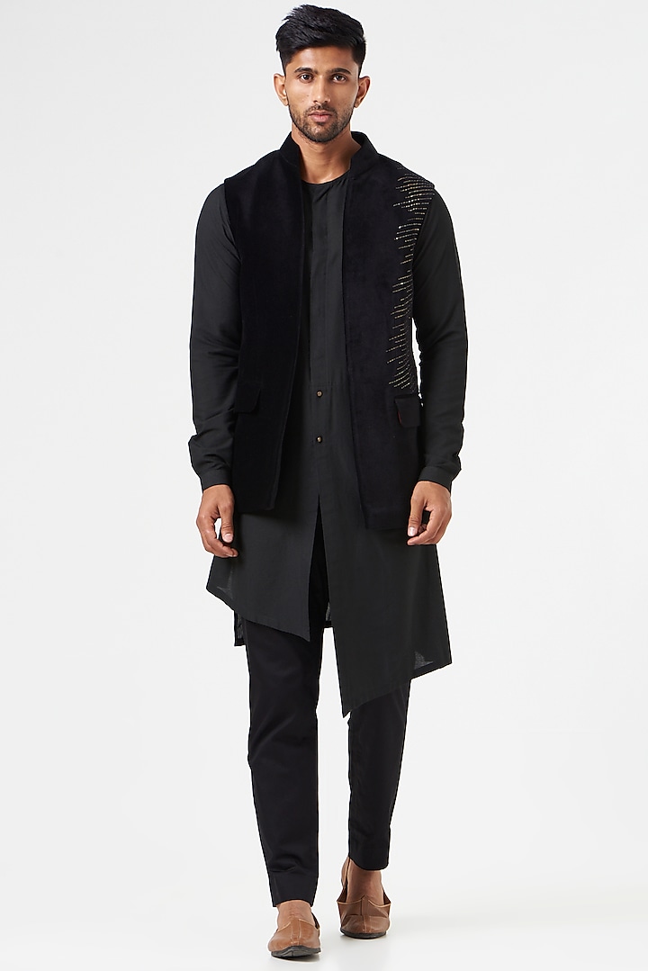Black Velvet Metal Embroidered Nehru Jacket Set by SEVENDC MEN at Pernia's Pop Up Shop