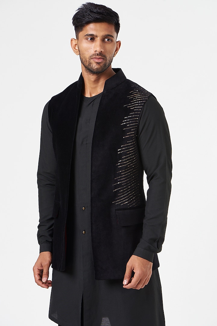 Black Velvet Metal Embroidered Nehru Jacket Set by SEVENDC MEN at Pernia's Pop Up Shop