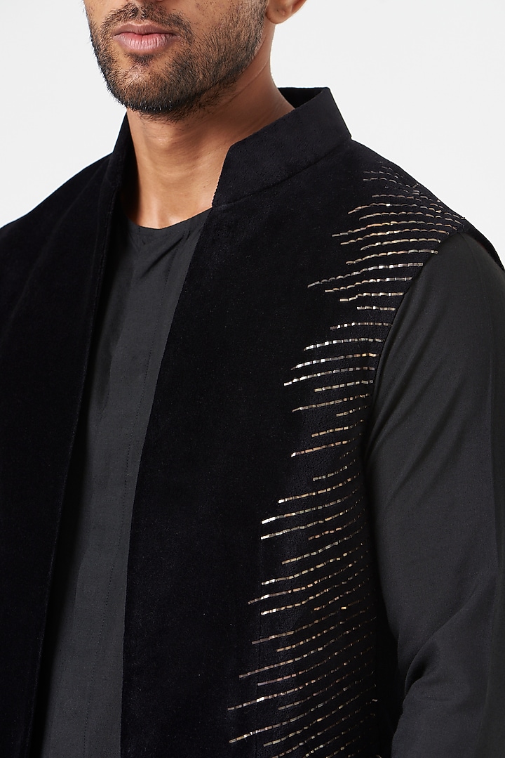 Black Velvet Metal Embroidered Nehru Jacket Set by SEVENDC MEN at Pernia's Pop Up Shop