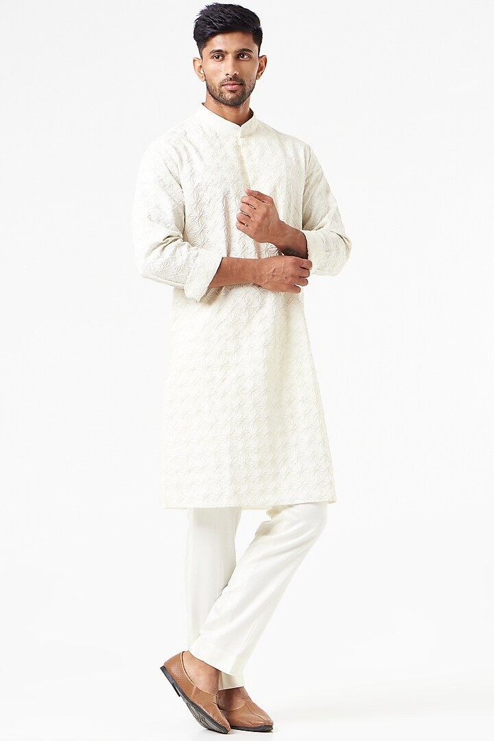 Ivory Embroidered Kurta Set by SEVENDC MEN at Pernia's Pop Up Shop