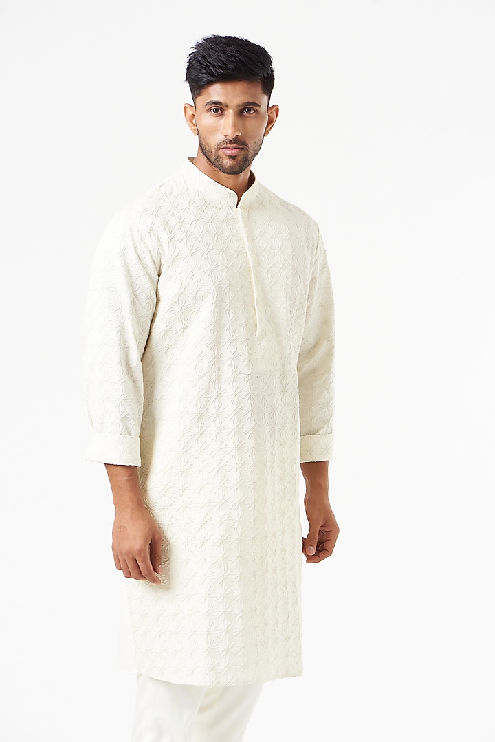 Ivory Embroidered Kurta Set by SEVENDC MEN at Pernia's Pop Up Shop