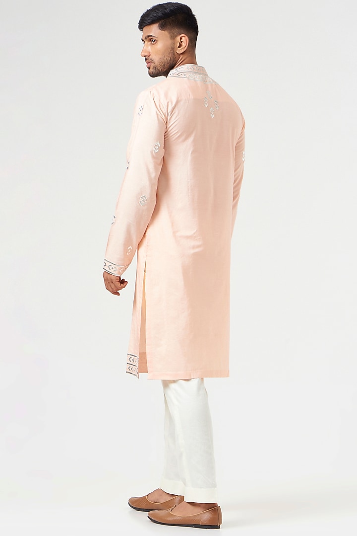 Pink Embroidered Kurta Set by SEVENDC MEN at Pernia's Pop Up Shop