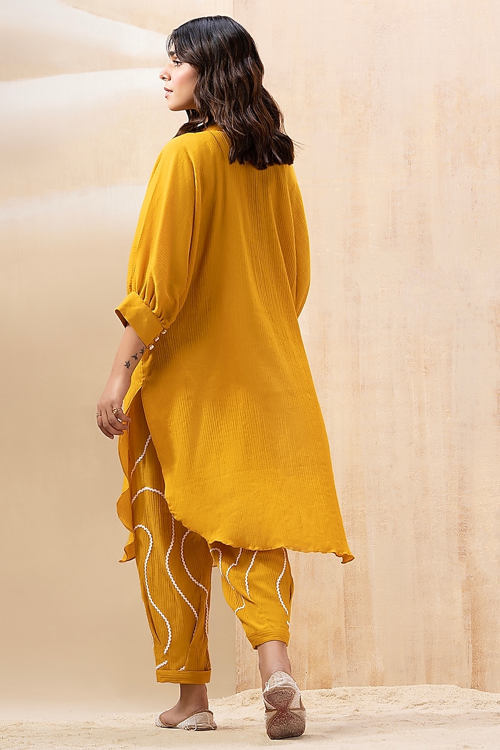 Amber Yellow Linen Halter-Neck Kurta Set Design by Seeaash at Pernia's Pop  Up Shop 2024