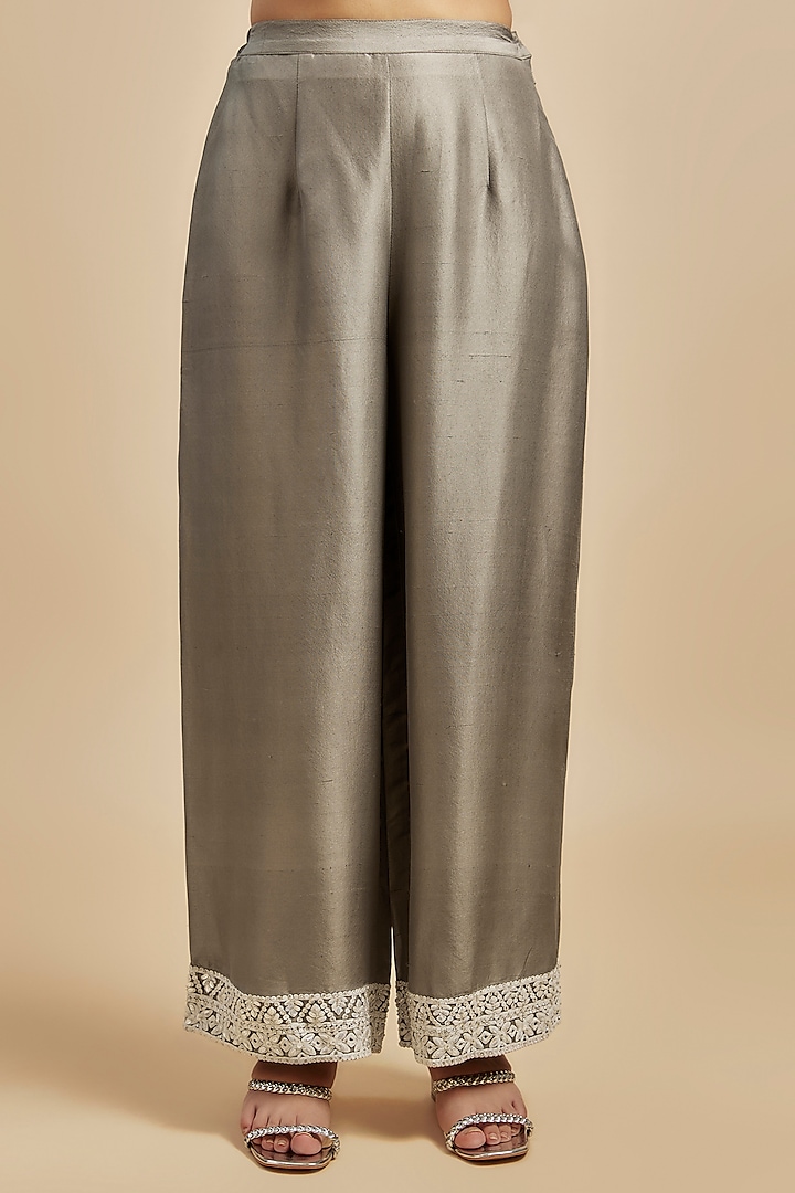 Nude Net Thread Embroidered Kurta Set by Seema Gujral at Pernia's Pop Up Shop